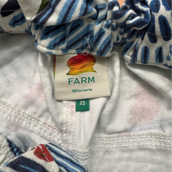 FARM Rio Off-white Macaw Flight shorts Size XS - Picture 2 of 10